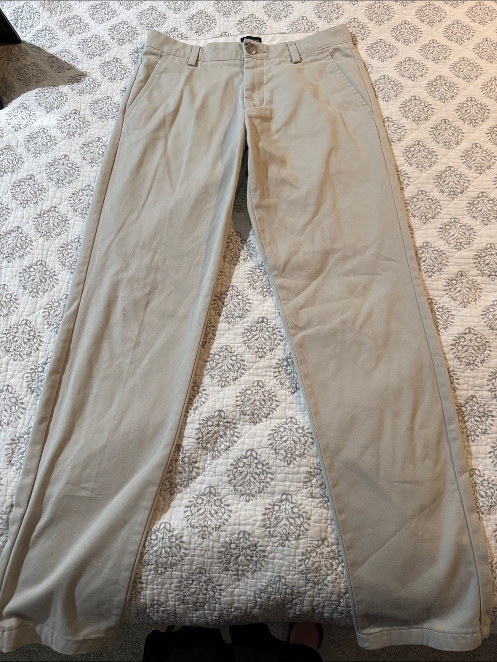 Docker’s 29 x 32 Men's Khaki Straight-Leg Pants